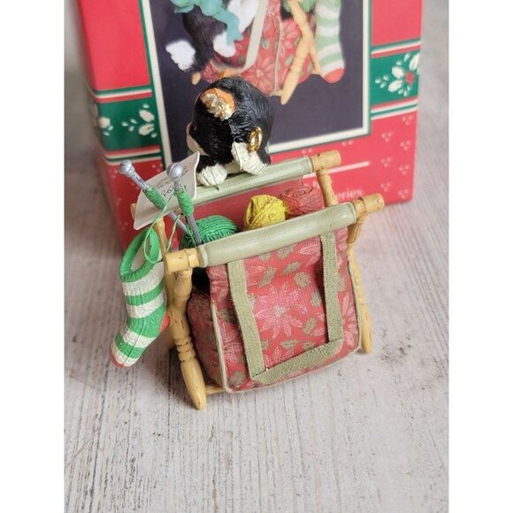 Enesco Knittin' kitten 1992 ornament Xmas cat pet crochet - Picture 6 of 7
